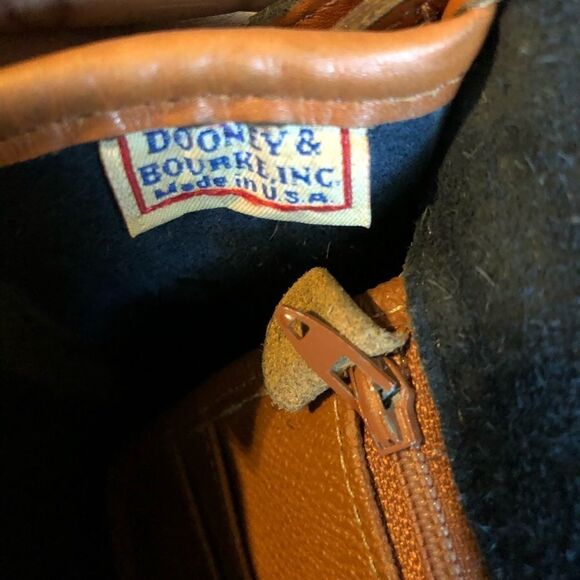 Dooney & Bourke Vintage pebbled Navy purse - Picture 9 of 9